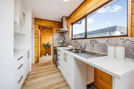 Photo of property in 3/32 Great South Road, Papakura, 2110