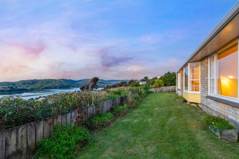 Photo of property in 45 Kahu Road, Paremata, Porirua, 5024
