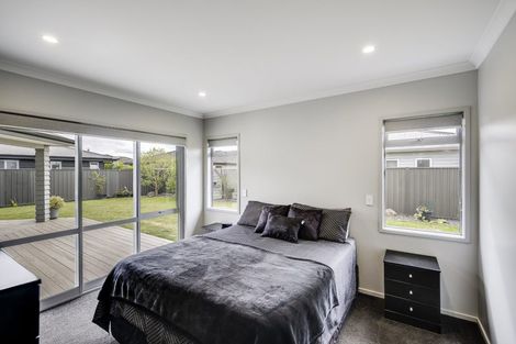 Photo of property in 17 Waitaki Way, Poraiti, Napier, 4112