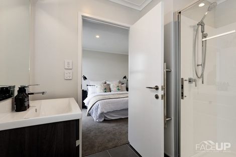 Photo of property in 87 Glidepath Road, Hobsonville, Auckland, 0616