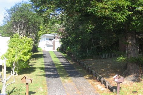 Photo of property in 19 Hatherlow Street, Glenfield, Auckland, 0629