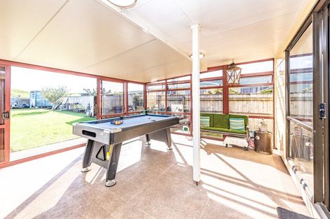 Photo of property in 49 Manuka Street, Castlecliff, Whanganui, 4501