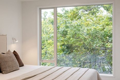 Photo of property in 1/2 Woodstock Road, Fairfield, Hamilton, 3214