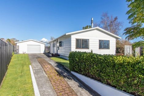 Photo of property in 22 Tawari Street, Inglewood, 4330