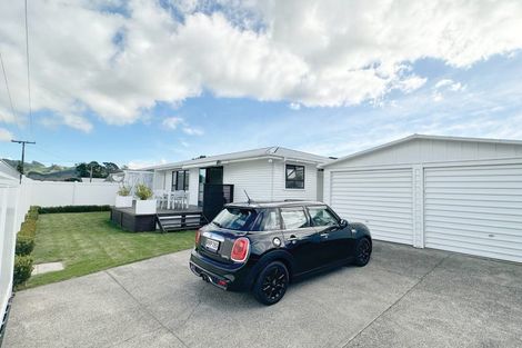 Photo of property in 4b Scott Street, Waihi Beach, 3611