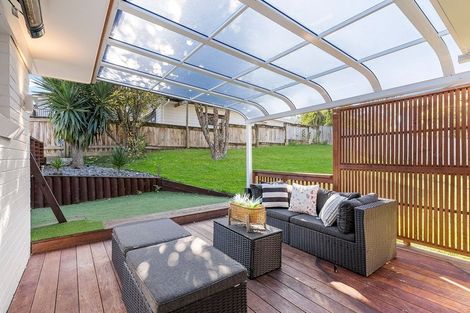 Photo of property in 4/112 Gossamer Drive, Pakuranga Heights, Auckland, 2010