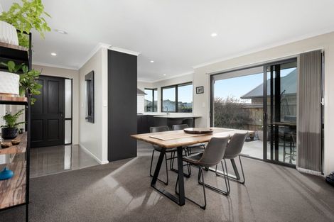 Photo of property in 86 Awataha Crescent, Pyes Pa, Tauranga, 3110