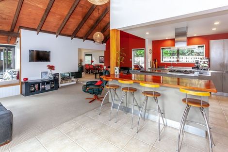 Photo of property in 104 Moore Place, Whangamata, 3620