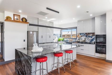 Photo of property in 50a Winchester Street, Levin, 5510