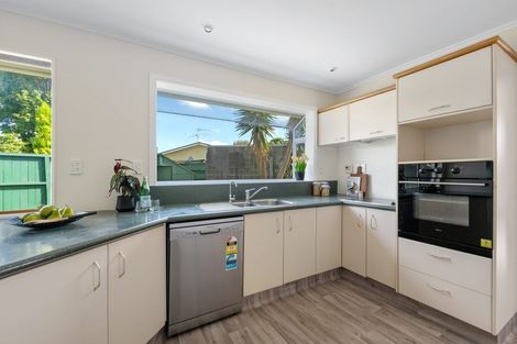 Photo of property in 18 De Menech Grove, Avalon, Lower Hutt, 5011