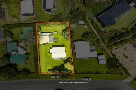 Photo of property in 11 Ringer Avenue, Matapouri, Whangarei, 0173