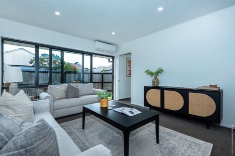 Photo of property in 4/71b Main Road, Redcliffs, Christchurch, 8081
