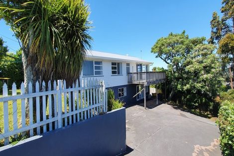 Photo of property in 1/223 Eskdale Road, Birkenhead, Auckland, 0626