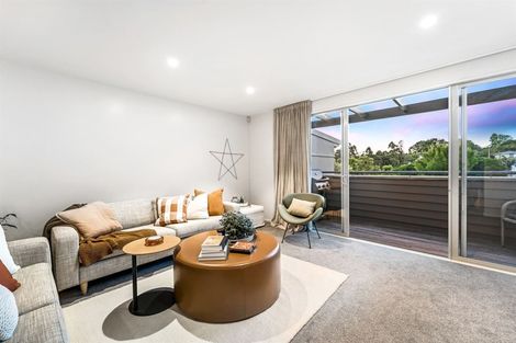Photo of property in Habitat Apartments, 17/31 Byron Avenue, Takapuna, Auckland, 0622