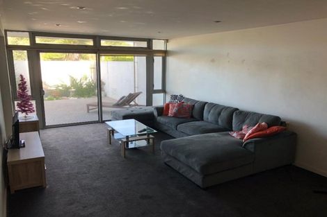 Photo of property in 2/272 Marine Parade, New Brighton, Christchurch, 8061