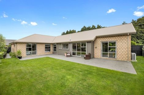 Photo of property in 12 Cyclamen Place, Aidanfield, Christchurch, 8025