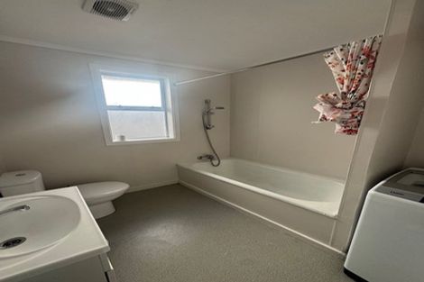Photo of property in 39 Fraser Avenue, Johnsonville, Wellington, 6037