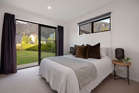 Photo of property in 4 Polperro Court, Jacks Point, Queenstown, 9371