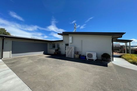 Photo of property in 25 Victoria Street, Richmond Heights, Taupo, 3330