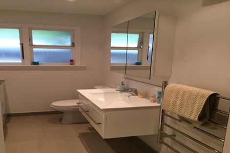 Photo of property in 2/84 Holly Road, St Albans, Christchurch, 8014