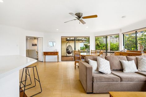 Photo of property in 10 Devana Court, Torbay, Auckland, 0630