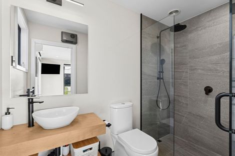 Photo of property in 16 Sentinel Drive, Lake Hawea, 9382