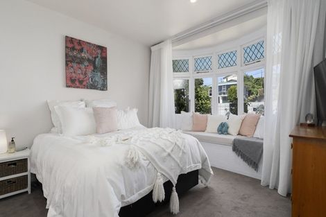 Photo of property in 3 Kitchener Terrace, Moturoa, New Plymouth, 4310