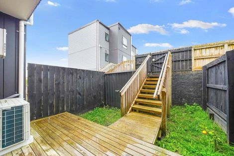 Photo of property in 2 Creekside Way, Flat Bush, Auckland, 2019