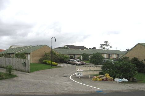 Photo of property in 21/25 Charlenne Close, Ranui, Auckland, 0612