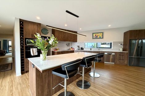 Photo of property in 13 Matuku Lane, Heathcote Valley, Christchurch, 8022