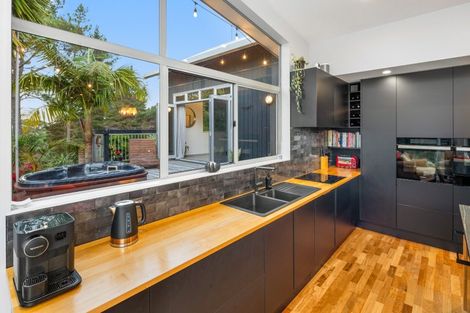 Photo of property in 84a Scott Road, Stanmore Bay, Whangaparaoa, 0932