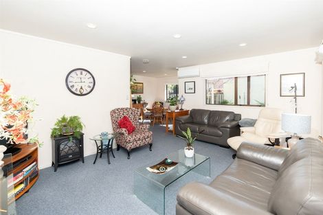 Photo of property in 52 Waterford Road, Fitzroy, Hamilton, 3206