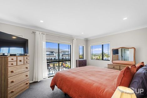 Photo of property in 57 Wiseley Road, West Harbour, Auckland, 0618