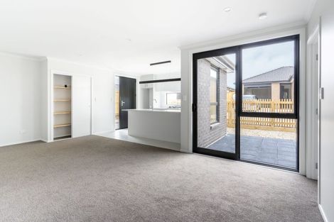Photo of property in 26 Waruhia Crescent, Rototuna North, 3281