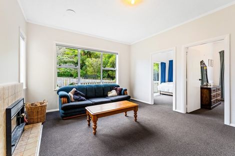 Photo of property in 52 The Drive, Tawa, Wellington, 5028