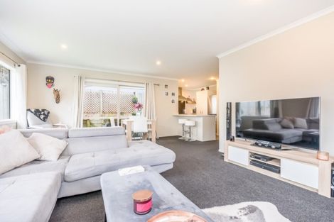 Photo of property in 69 Farmer Crescent, Taita, Lower Hutt, 5011