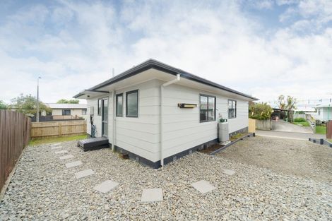 Photo of property in 17 Dahlstrom Grove, Kelvin Grove, Palmerston North, 4414