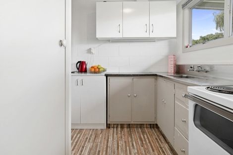 Photo of property in 22 Kingswood Road, Brookfield, Tauranga, 3110