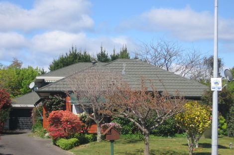 Photo of property in 2/4 Haines Grove, Rainbow Point, Taupo, 3330
