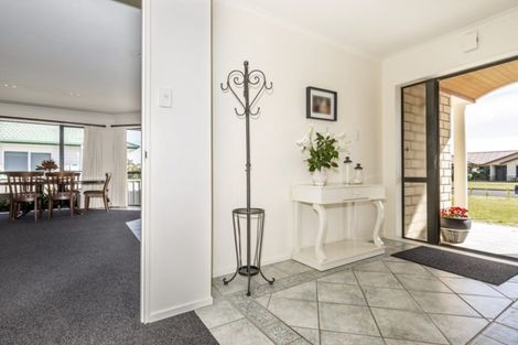 Photo of property in 74 Potae Avenue, Lytton West, Gisborne, 4010