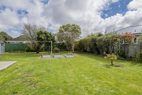 Photo of property in 91 Bartholomew Road, Levin, 5510