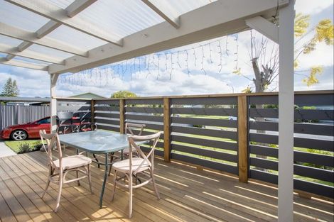 Photo of property in 39 Fife Crescent, Tamatea, Napier, 4112