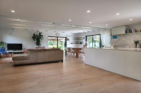 Photo of property in 23 Linda Street, Oakura, 4314