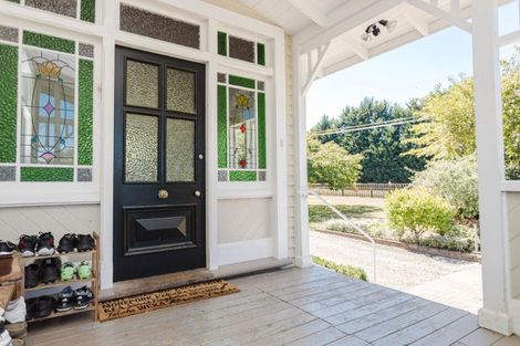 Photo of property in 2 Aerodrome Road, Dannevirke, 4972