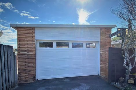 Photo of property in 18 Wycherley Drive, Bucklands Beach, Auckland, 2014