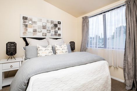 Photo of property in 2/89 Portage Road, New Lynn, Auckland, 0600