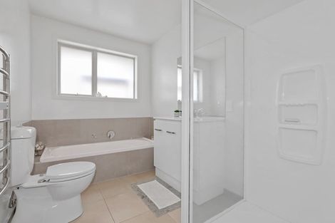 Photo of property in 43 Huka Heights Drive, Rangatira Park, Taupo, 3330