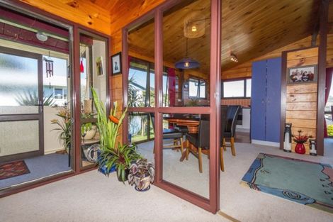 Photo of property in 9 Inlet View, Titahi Bay, Porirua, 5022