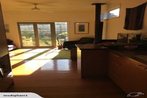 Photo of property in 19 Milne Terrace, Island Bay, Wellington, 6023