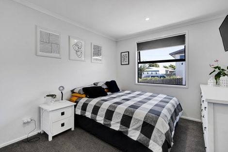 Photo of property in 93e Clemow Road, Fitzroy, New Plymouth, 4312